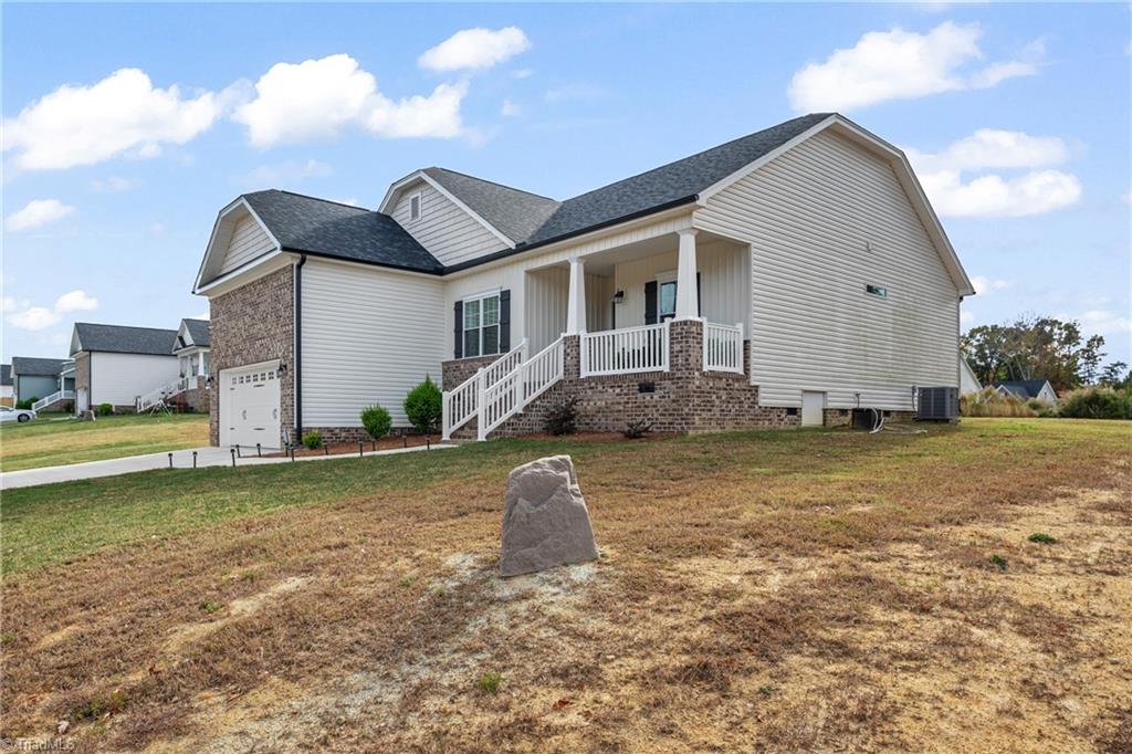4716 Lord James Place