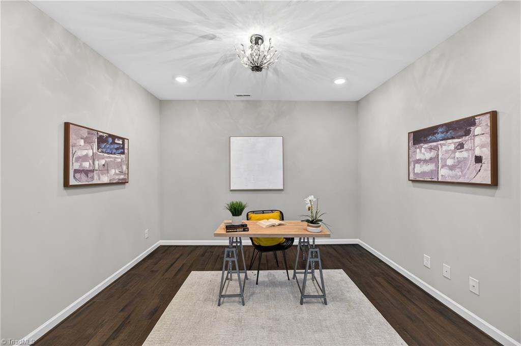 1124 Hudson Drive
