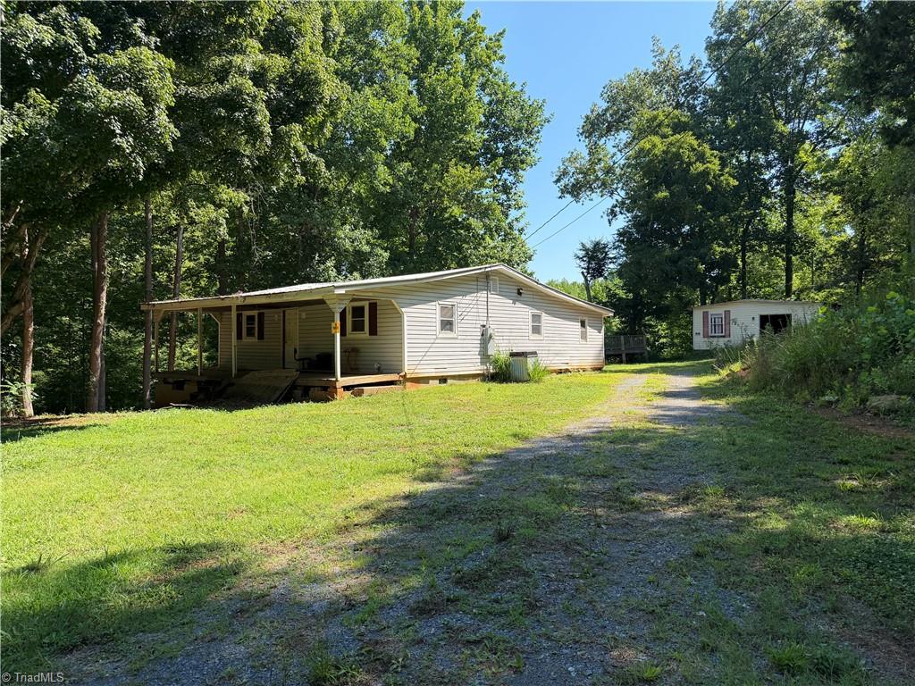 3308 Creekridge Country Road