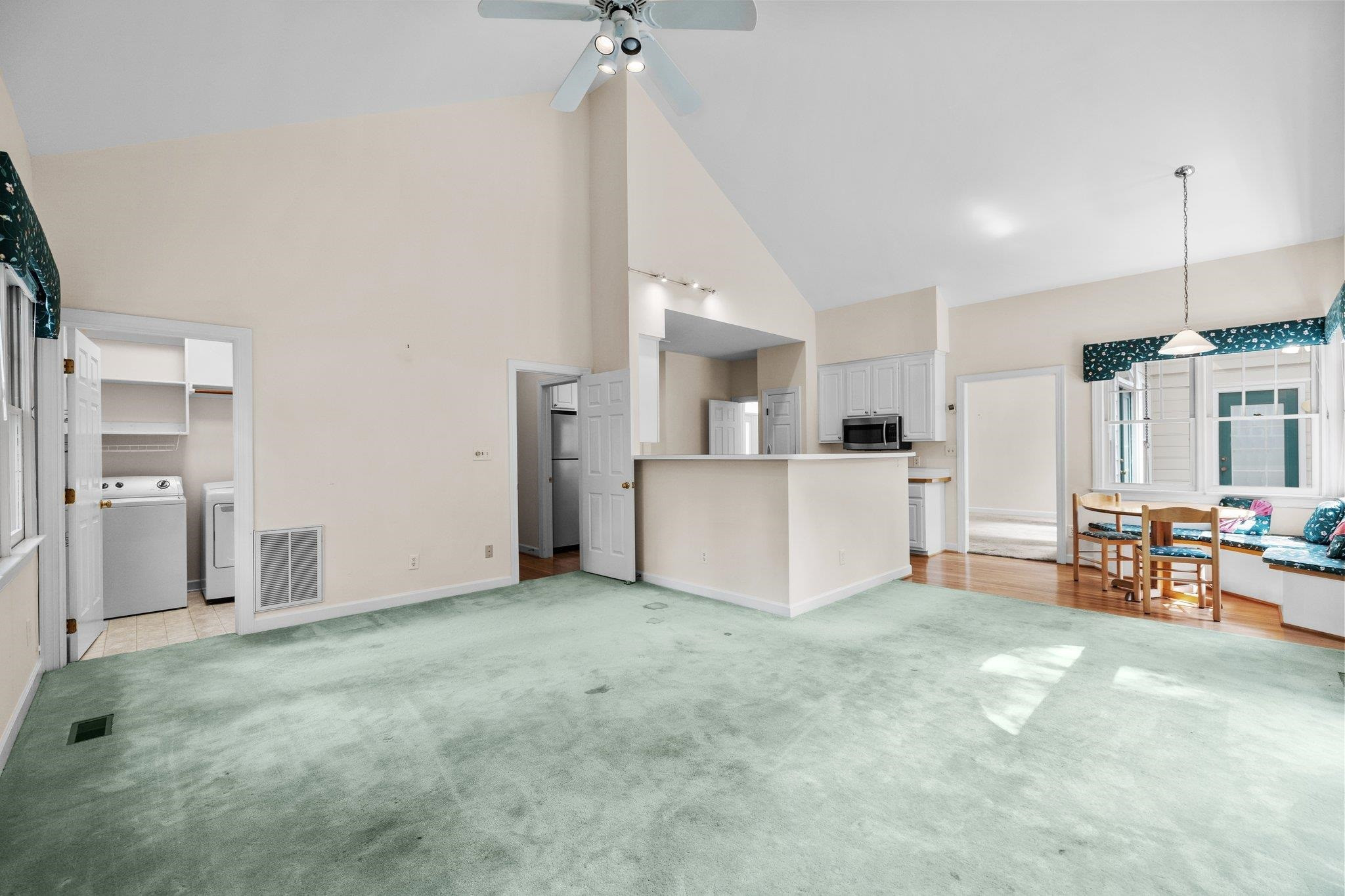 6 Wyndham Place