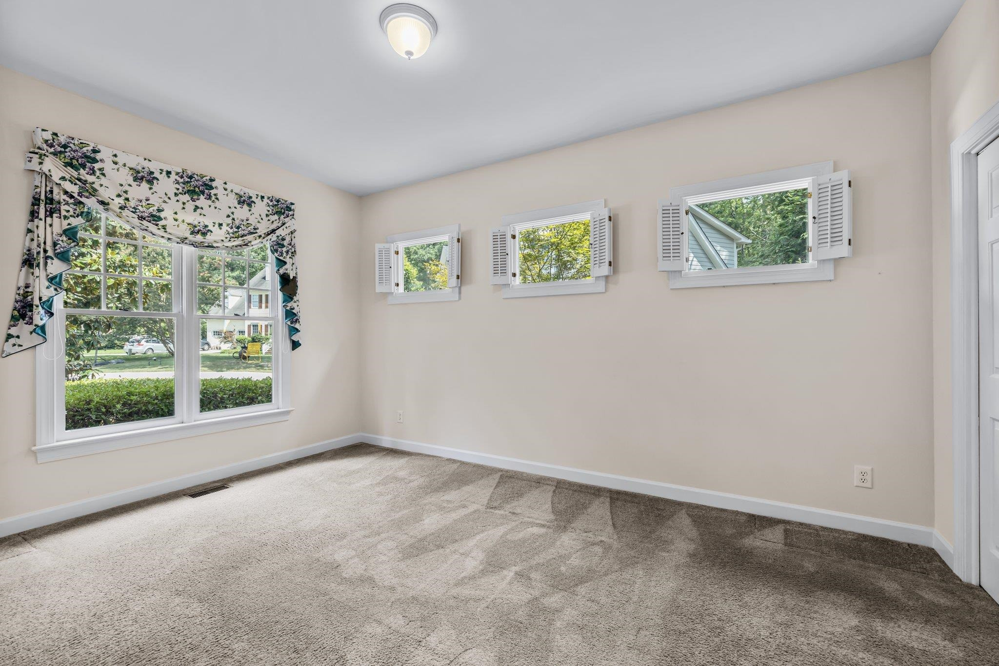 6 Wyndham Place