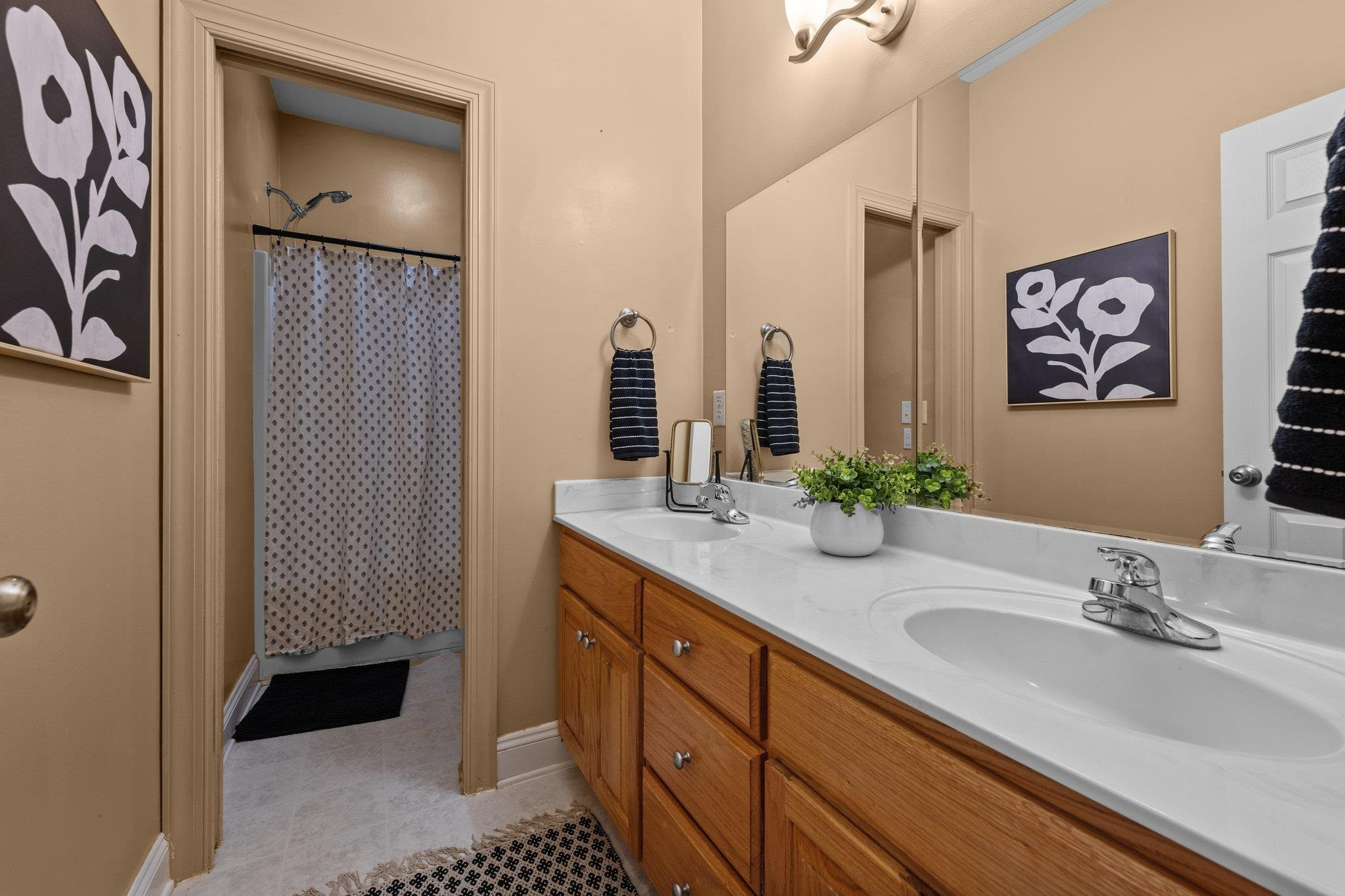 6707 Fox Trail