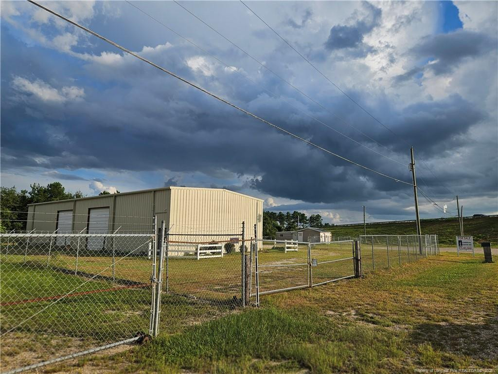 5247, 5255, & 5261 US Hwy 301 S