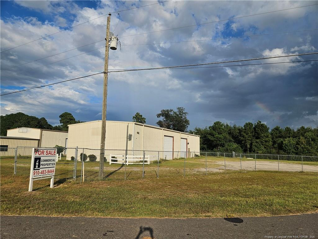 5247, 5255, & 5261 US Hwy 301 S