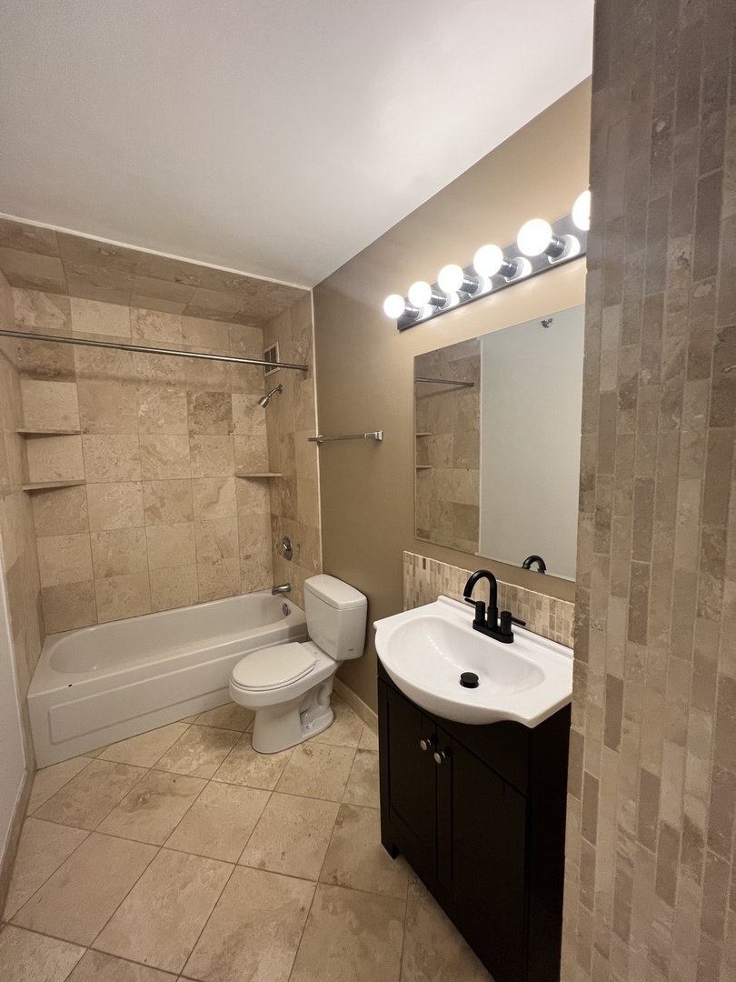 474 N LAKE SHORE Drive Unit: 2411