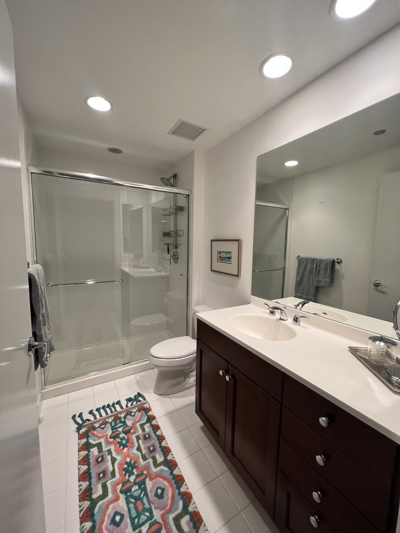 600 N LAKE SHORE Drive Unit: 2708