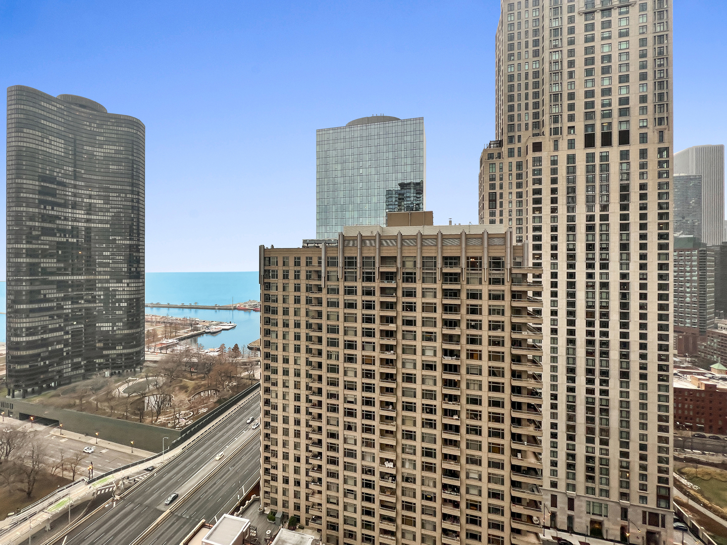 600 N LAKE SHORE Drive Unit: 2708