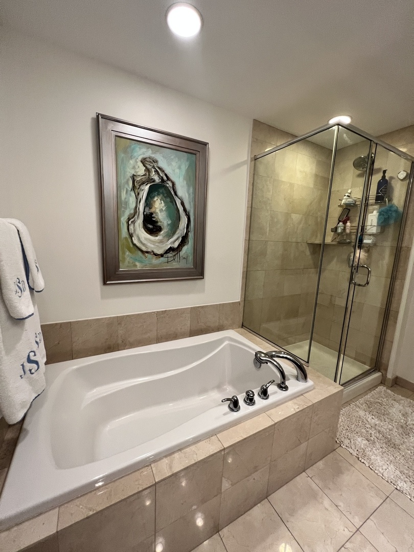 600 N LAKE SHORE Drive Unit: 2708