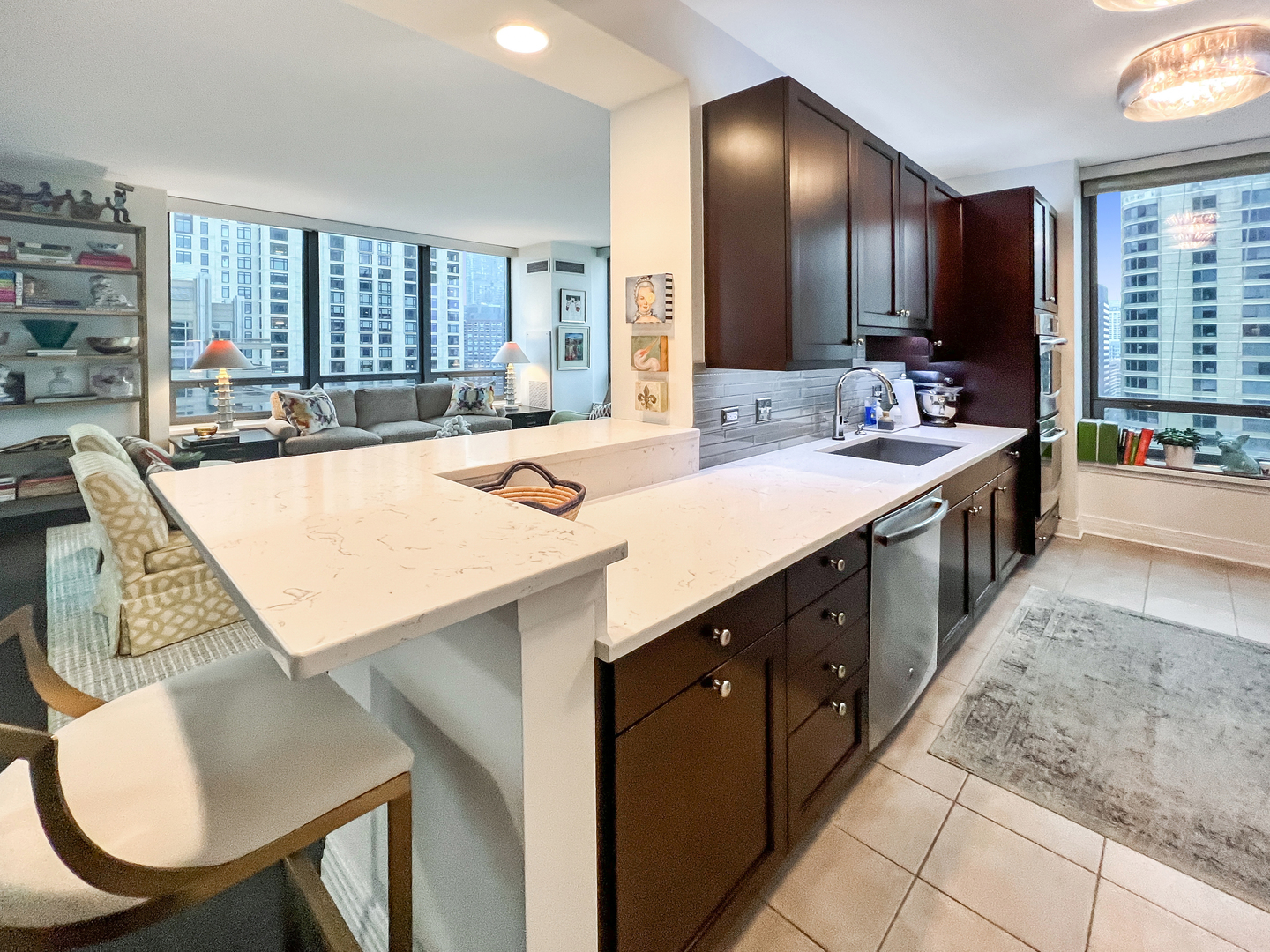 600 N LAKE SHORE Drive Unit: 2708