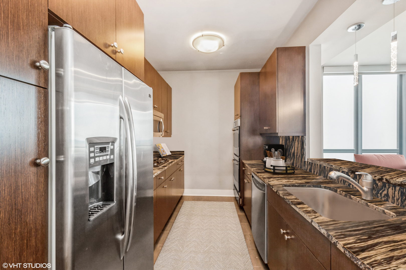 600 N Lake Shore Drive Unit: 915