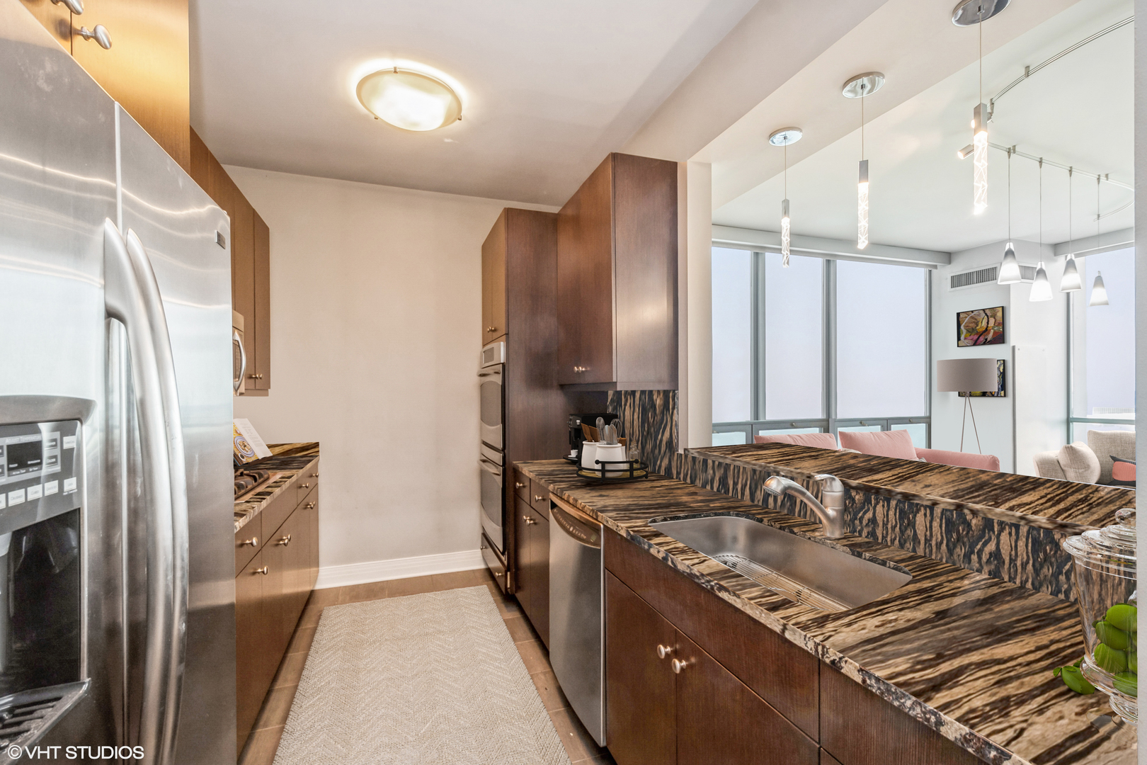 600 N Lake Shore Drive Unit: 915