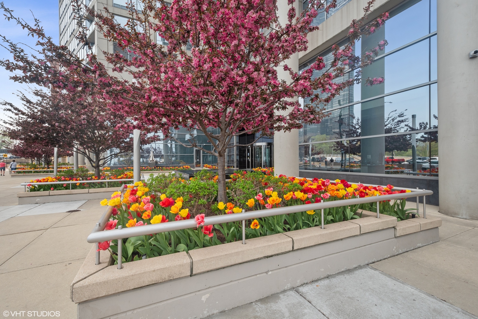 600 N Lake Shore Drive Unit: 915