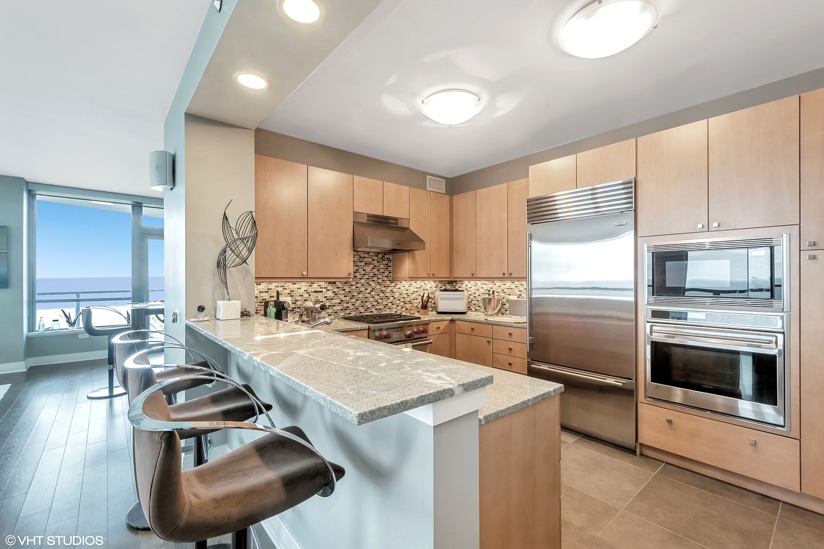 600 N LAKE SHORE Drive Unit: 3711