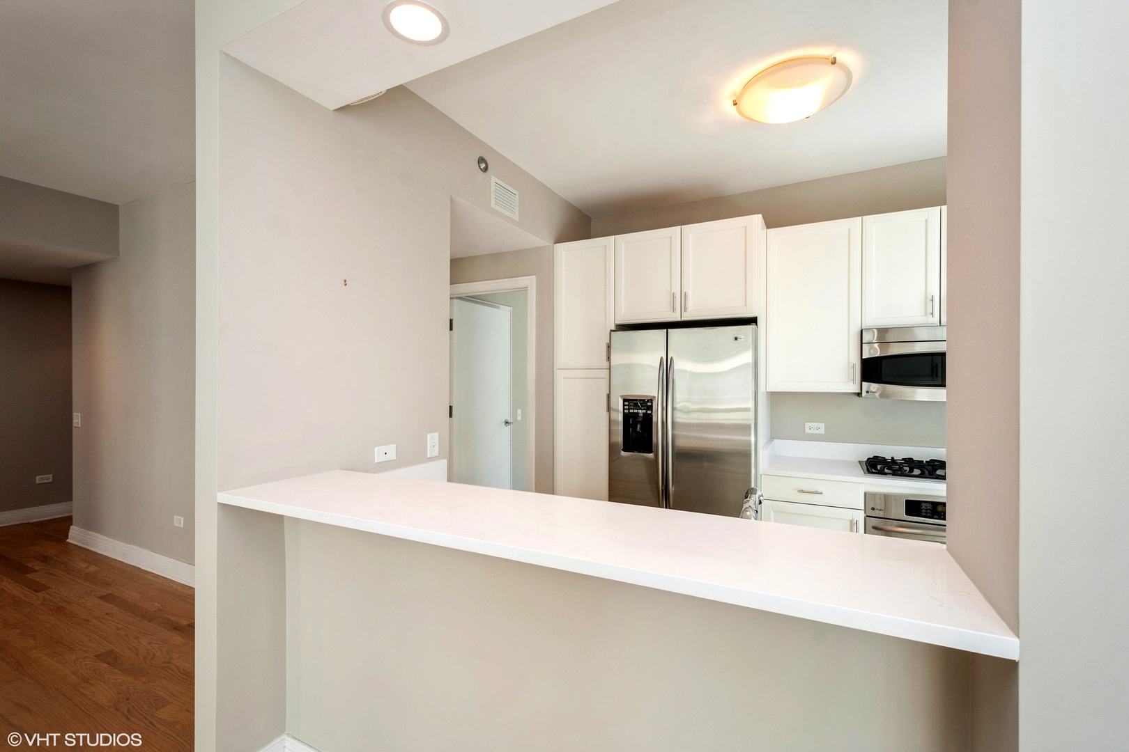 600 N Lake Shore Drive Unit: 2109