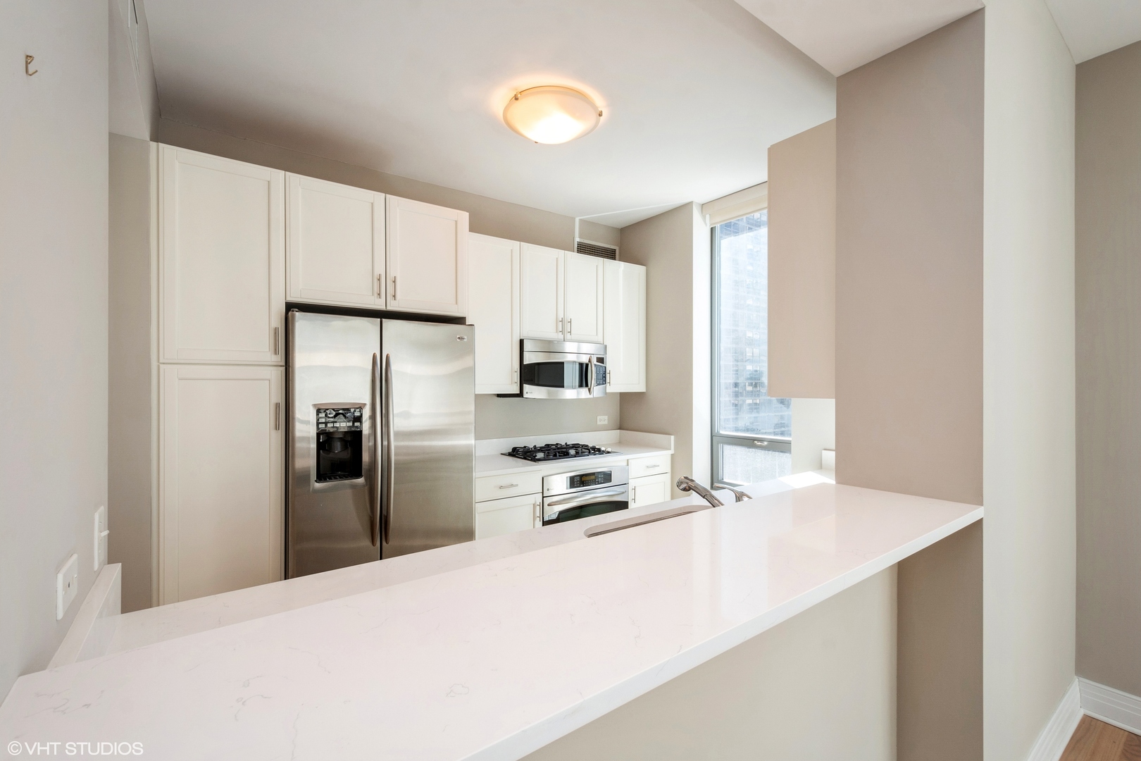 600 N Lake Shore Drive Unit: 2109