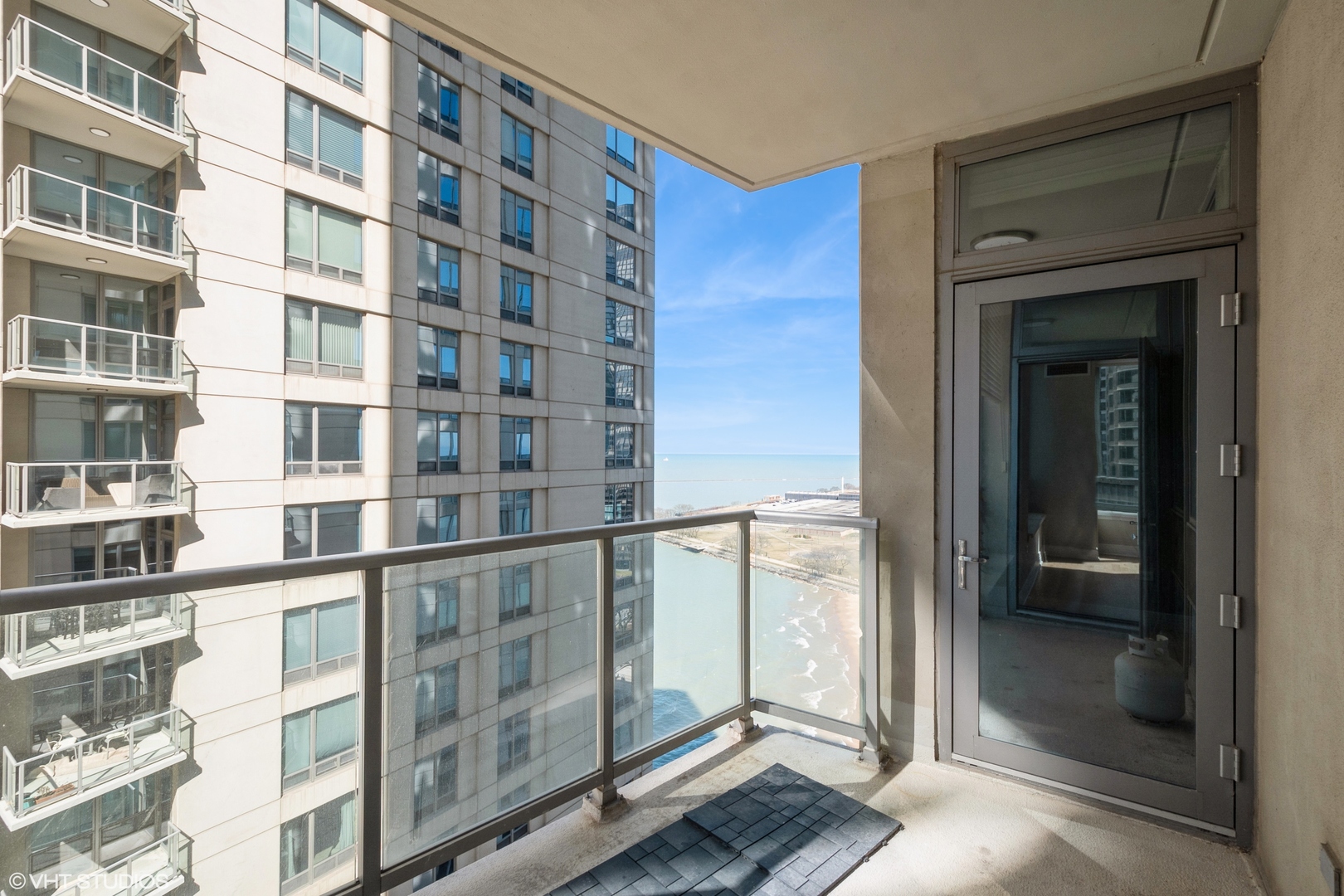 600 N Lake Shore Drive Unit: 2109