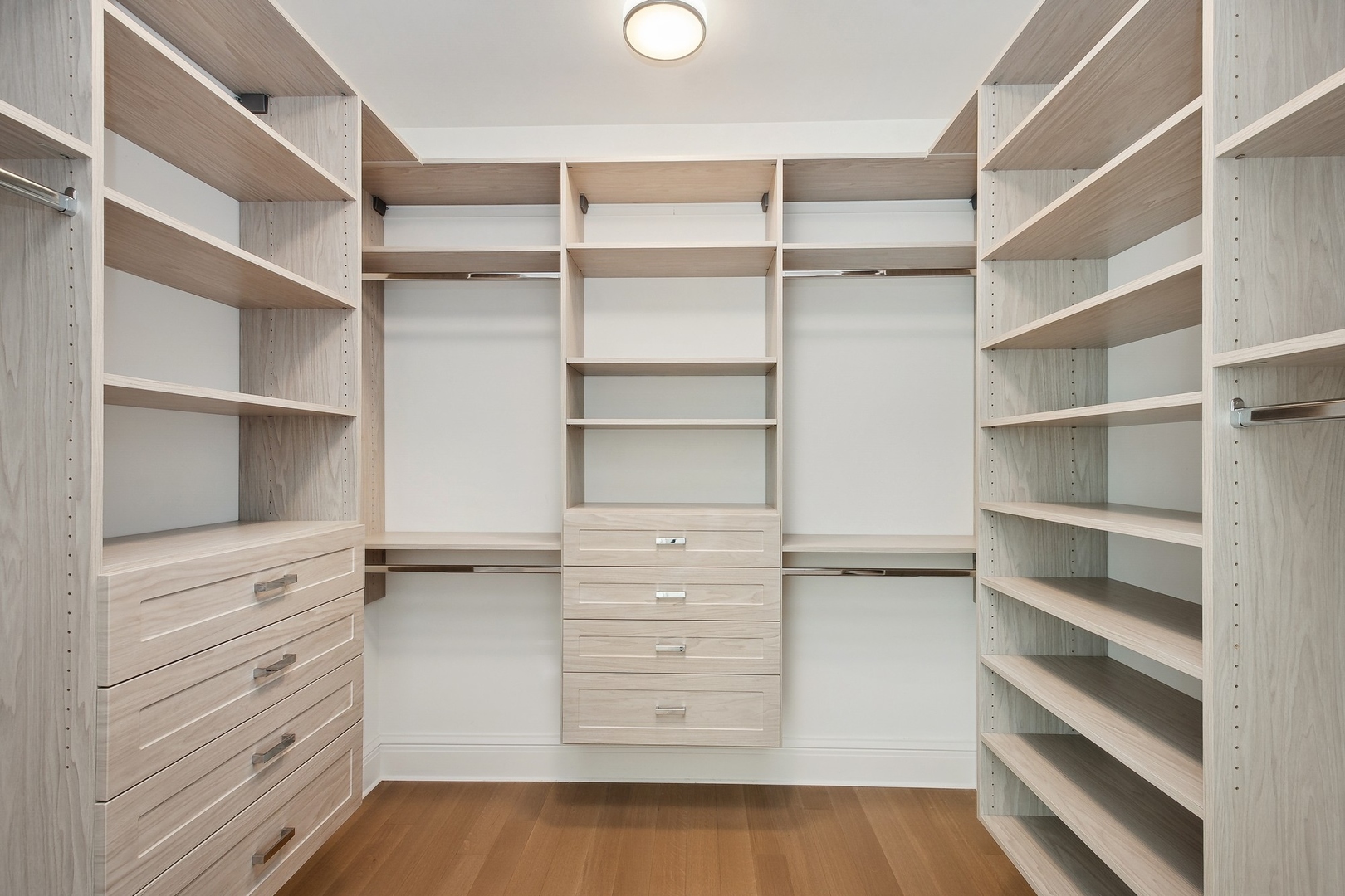 451 E Grand Avenue Unit: 4303