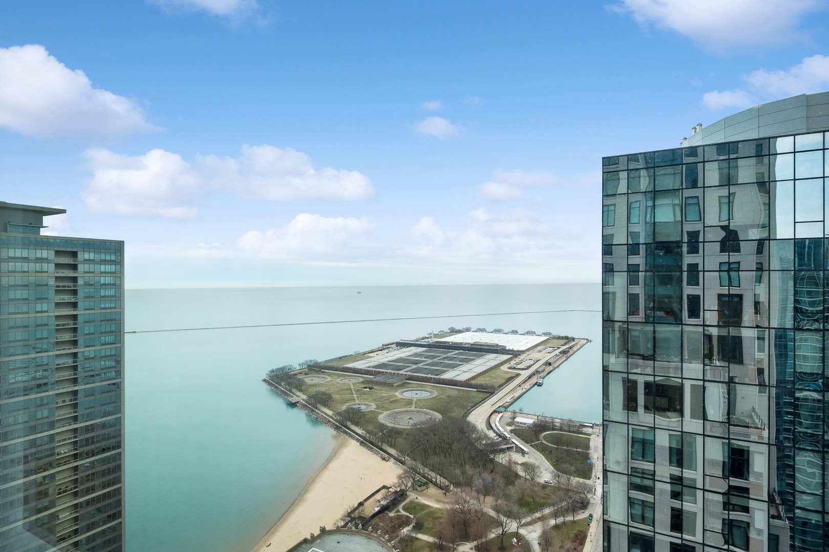 451 E Grand Avenue Unit: 4303