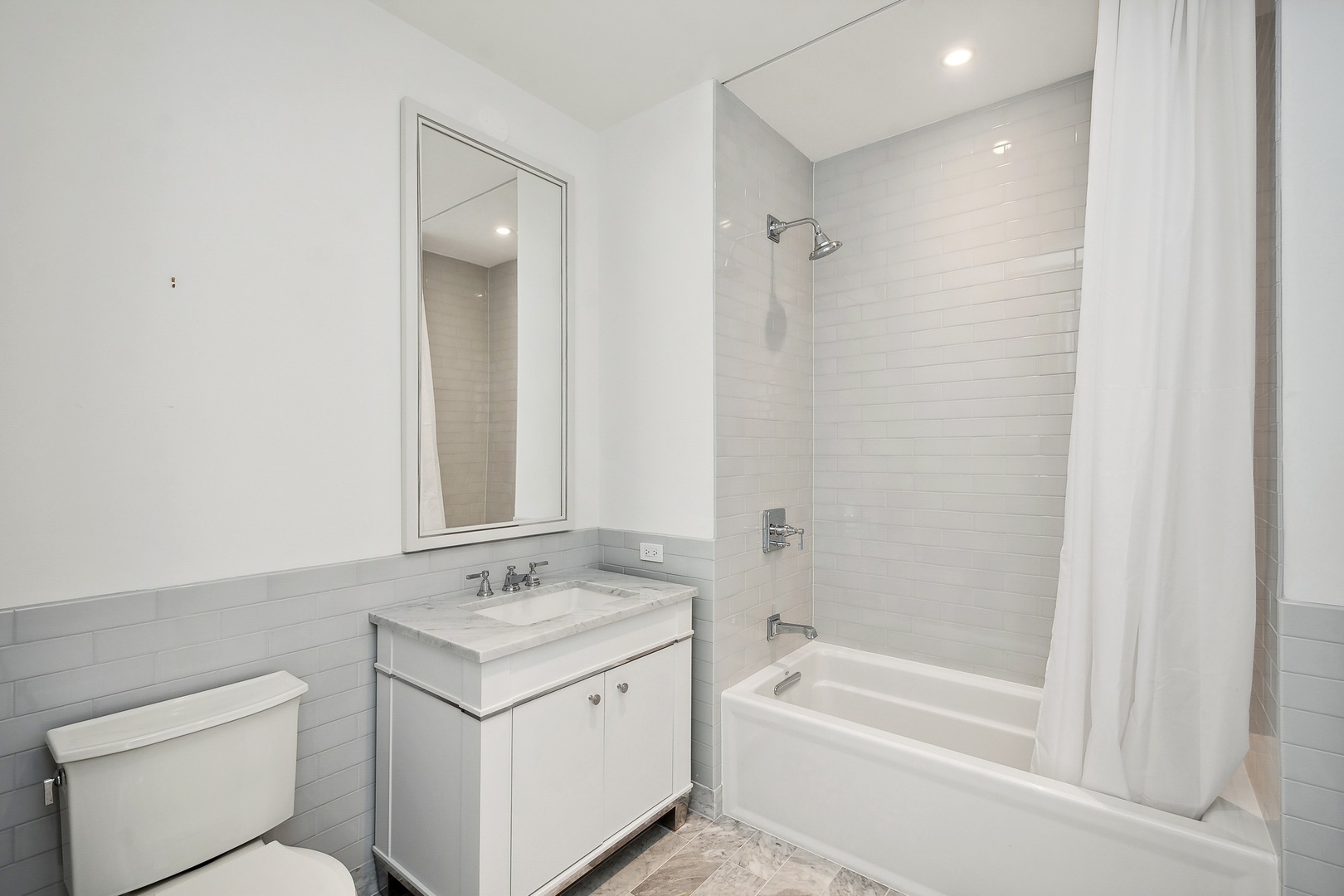 451 E Grand Avenue Unit: 4303
