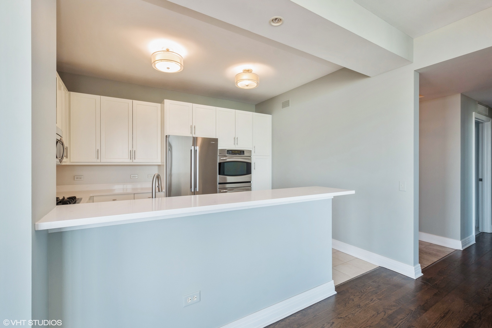 600 N LAKE SHORE Drive Unit: 1011