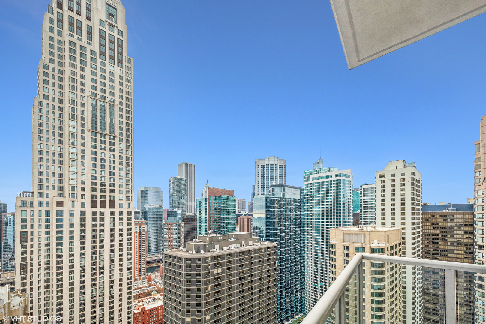 600 N Lake Shore Drive Unit: 3802