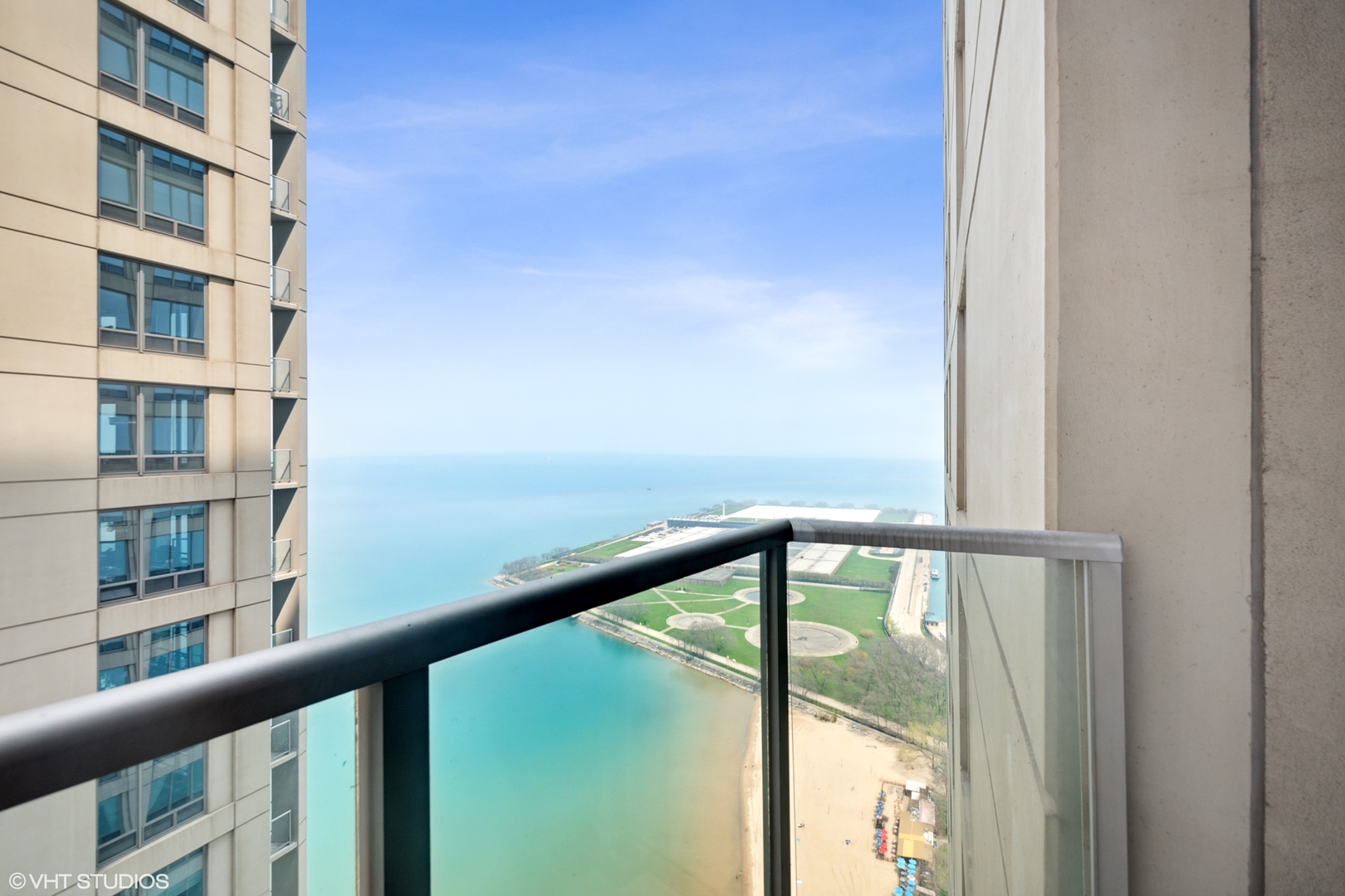 600 N Lake Shore Drive Unit: 3610