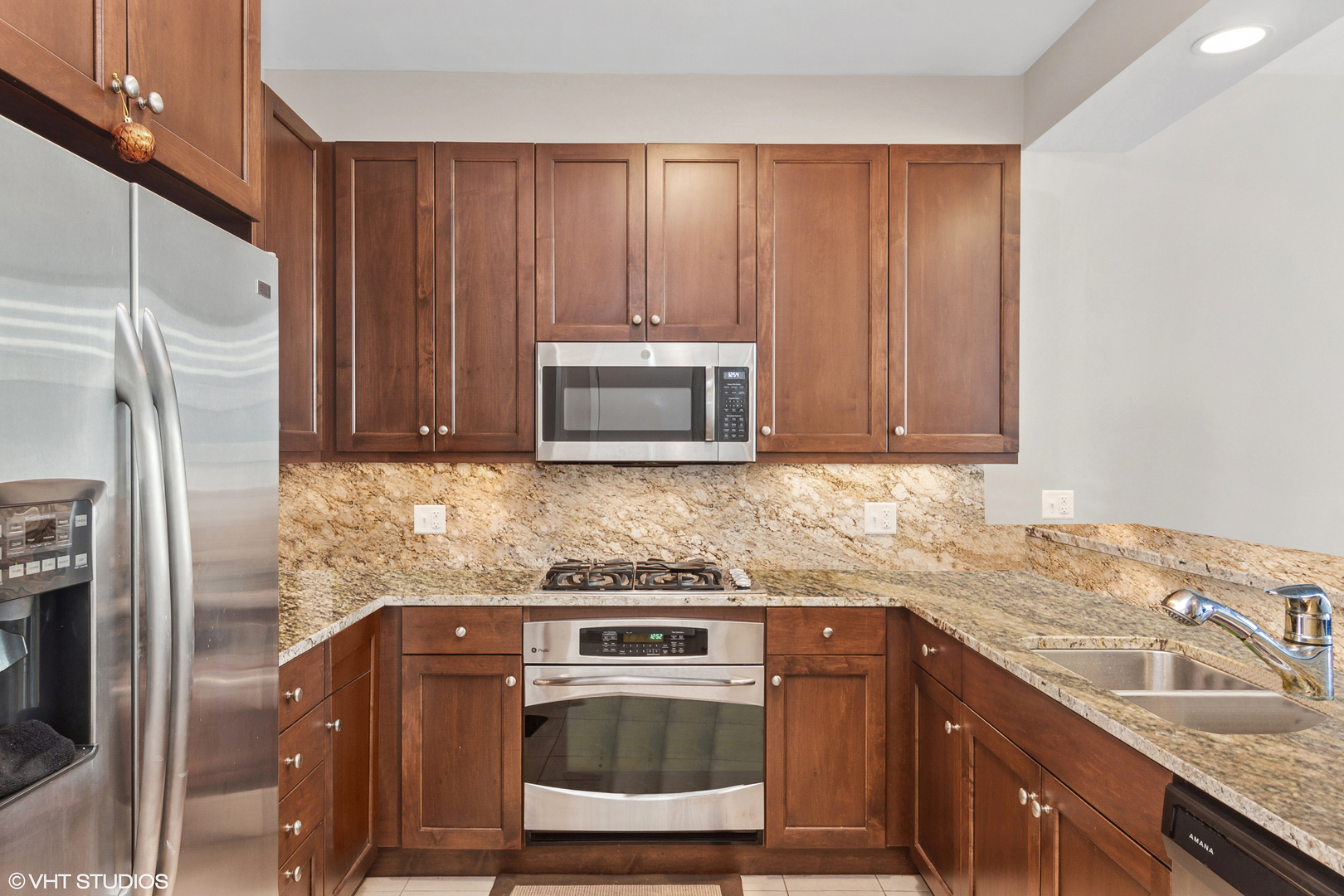 600 N Lake Shore Drive Unit: 3610