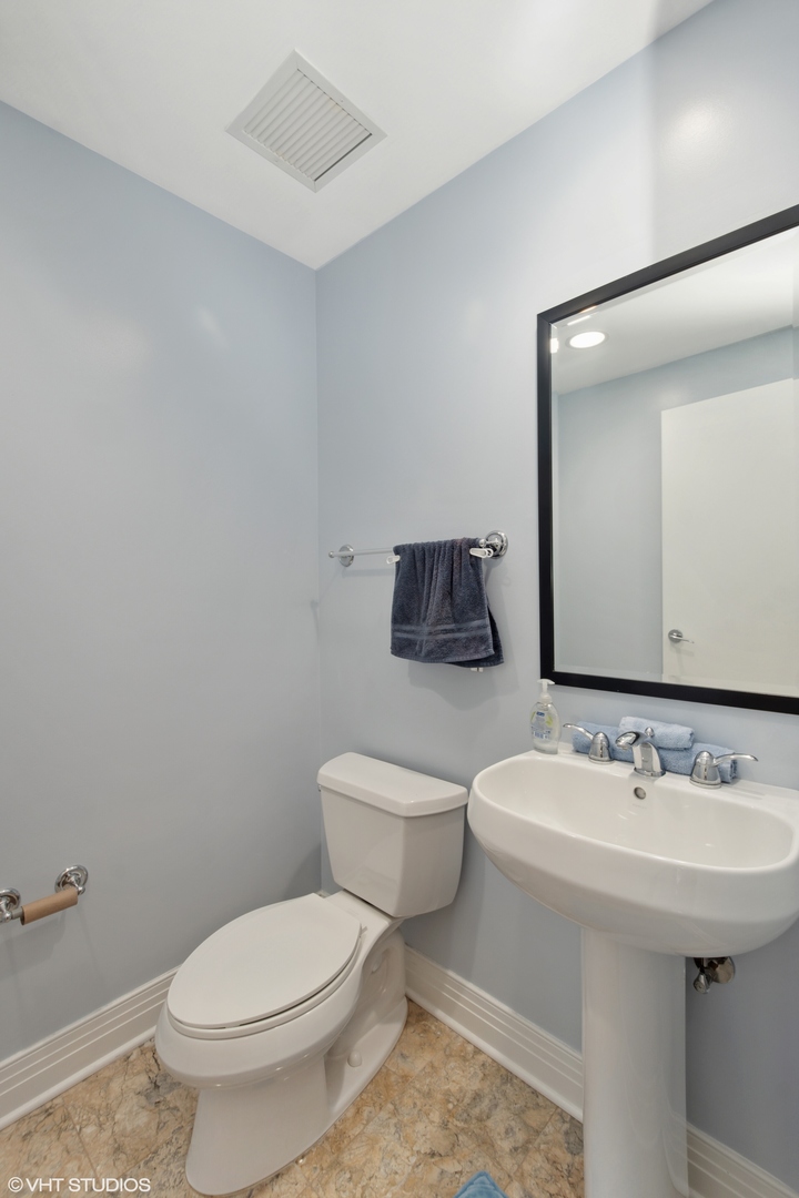 600 N Lake Shore Drive Unit: 3610
