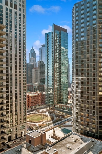 600 N Lake Shore Drive Unit: 1907