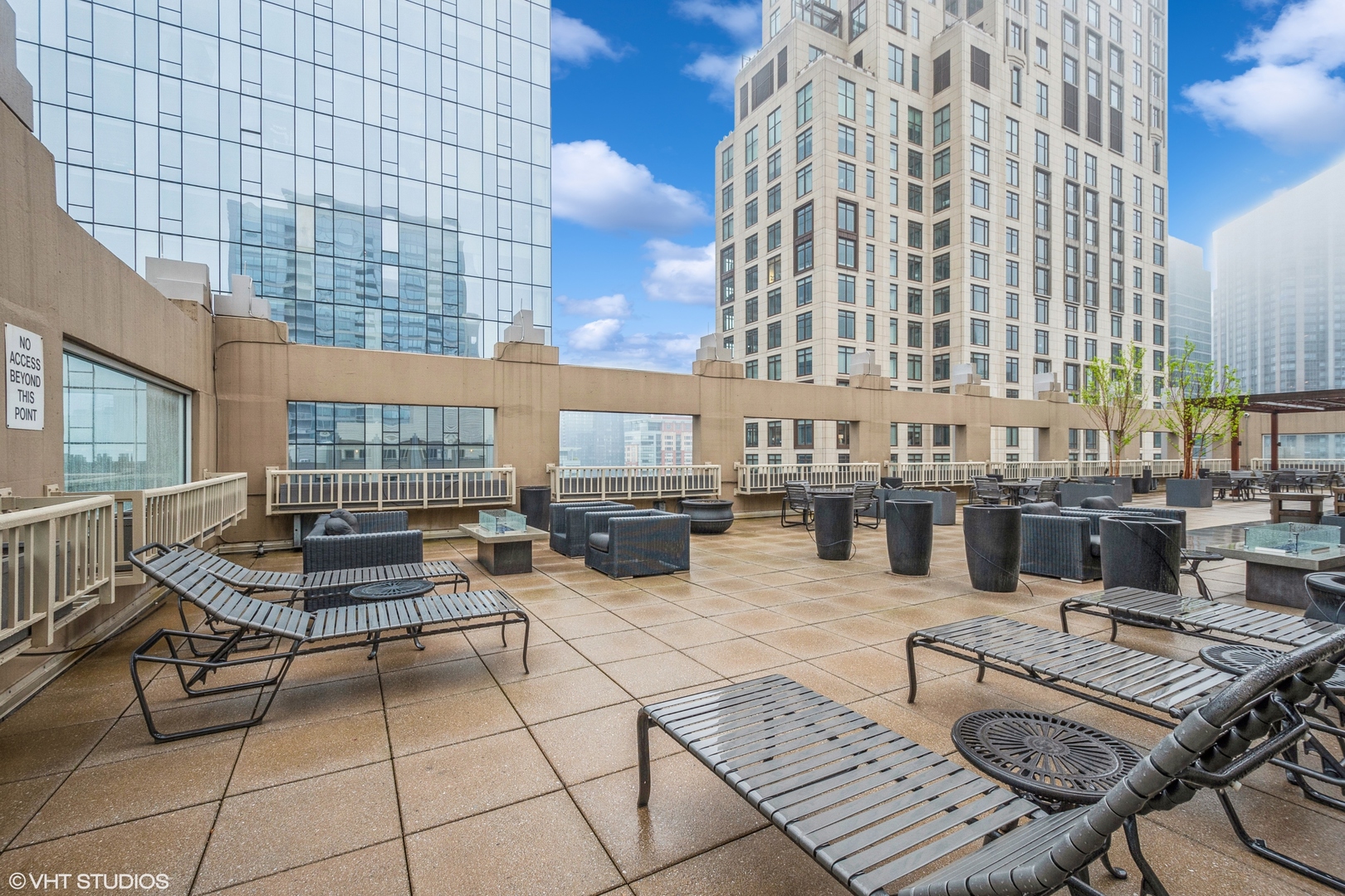 530 N Lake Shore Drive Unit: 2304