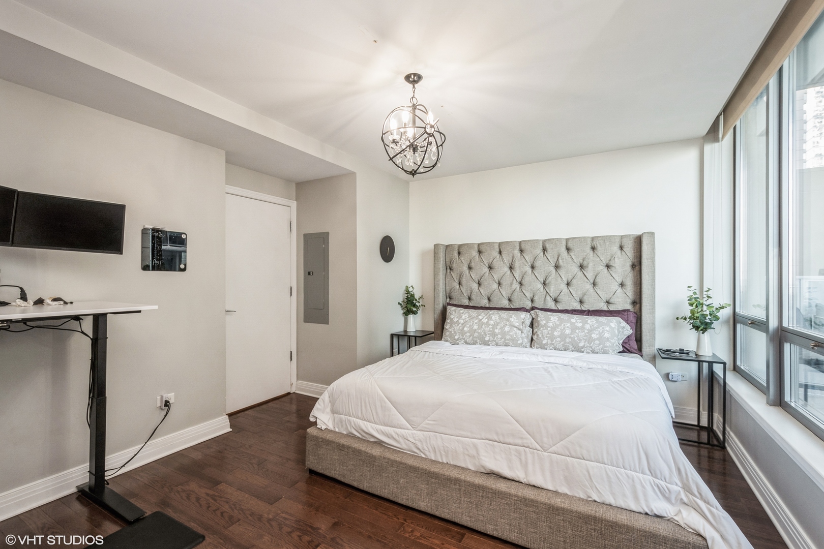 600 N LAKE SHORE Drive Unit: 1010