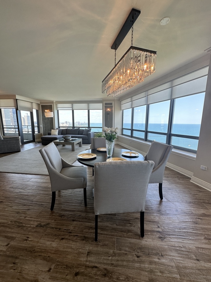 600 N Lake Shore Drive Unit: 3605