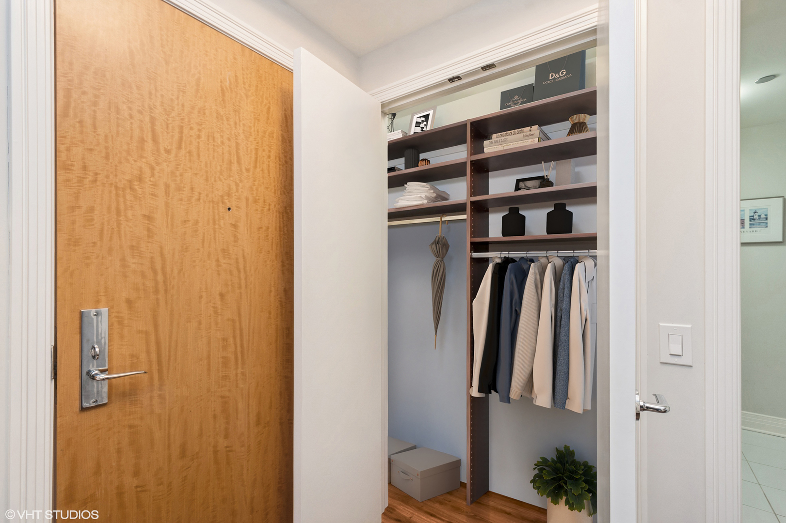 600 N Lake Shore Drive Unit: 2008