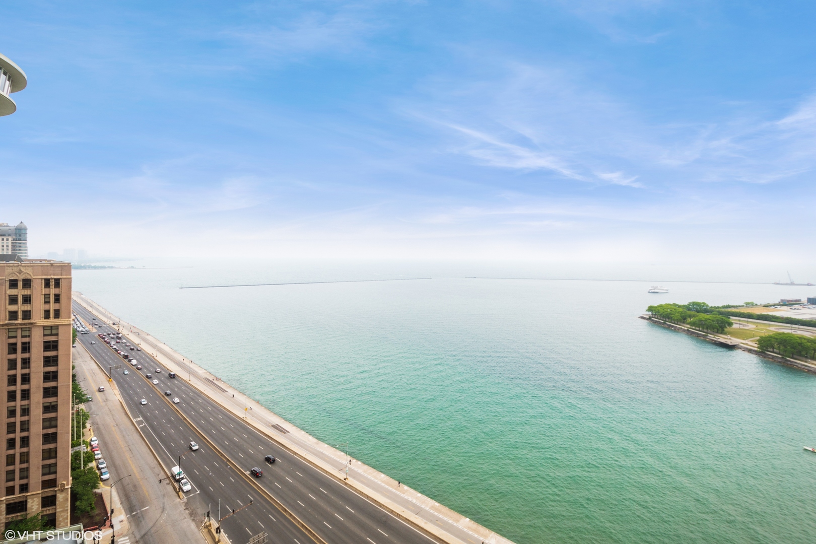 600 N LAKE SHORE Drive Unit: 2105