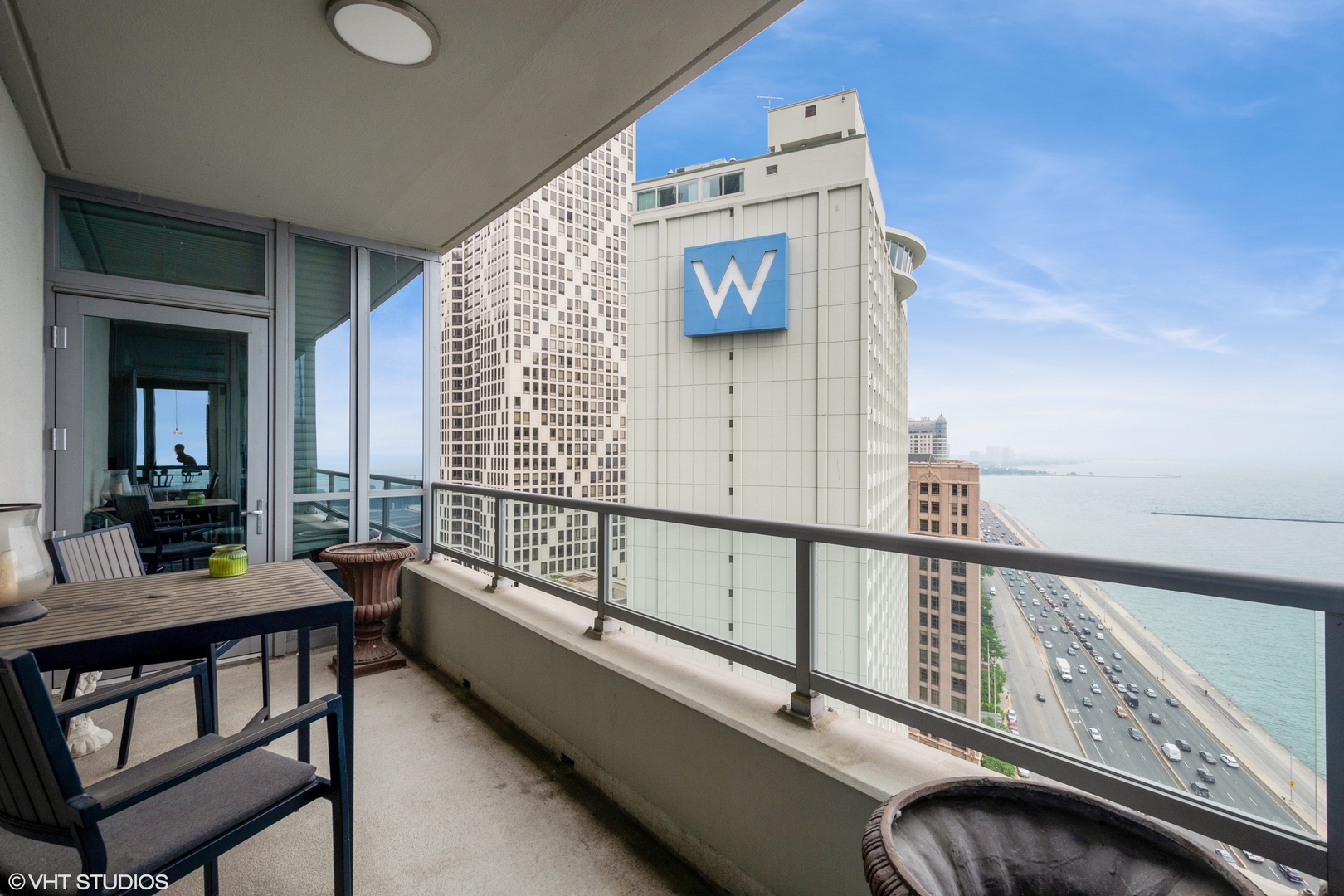 600 N LAKE SHORE Drive Unit: 2105