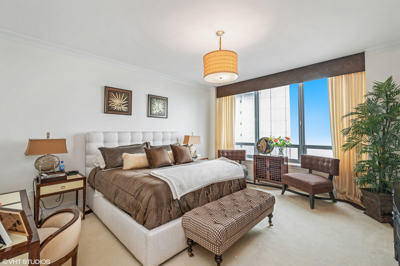 600 N LAKE SHORE Drive Unit: 2105