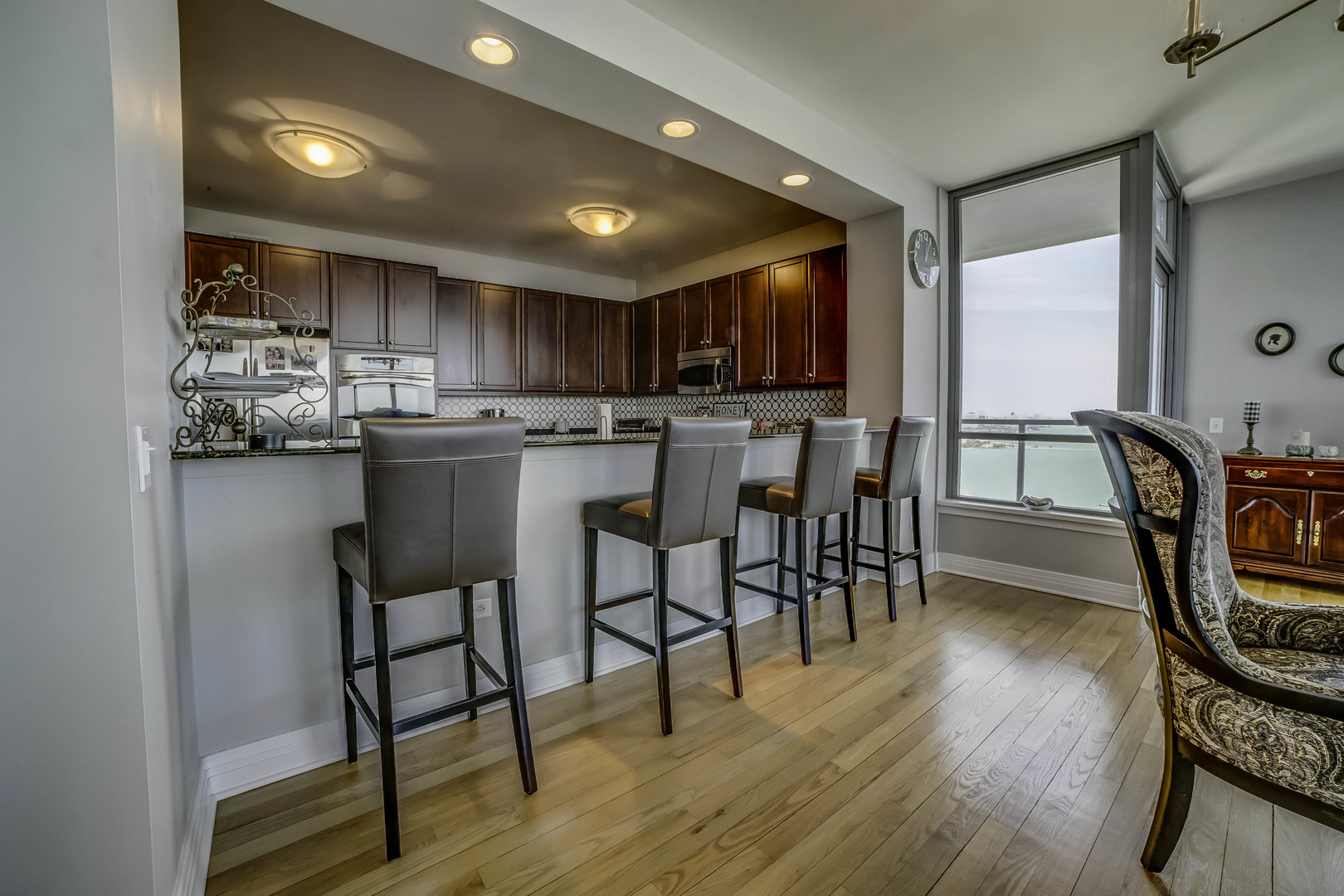 600 N LAKE SHORE Drive Unit: 4005