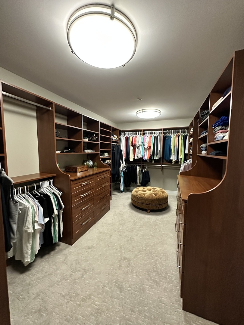 600 N LAKE SHORE Drive Unit: 2712