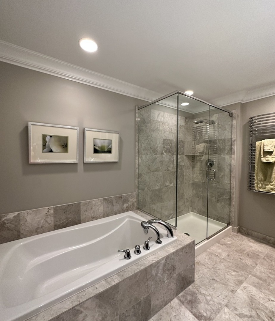 600 N LAKE SHORE Drive Unit: 2712