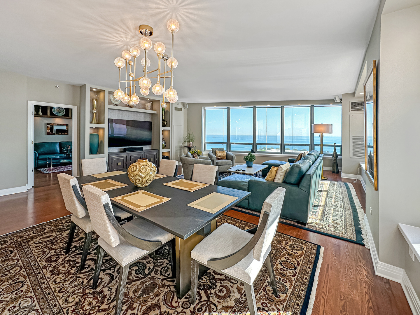 600 N LAKE SHORE Drive Unit: 2712
