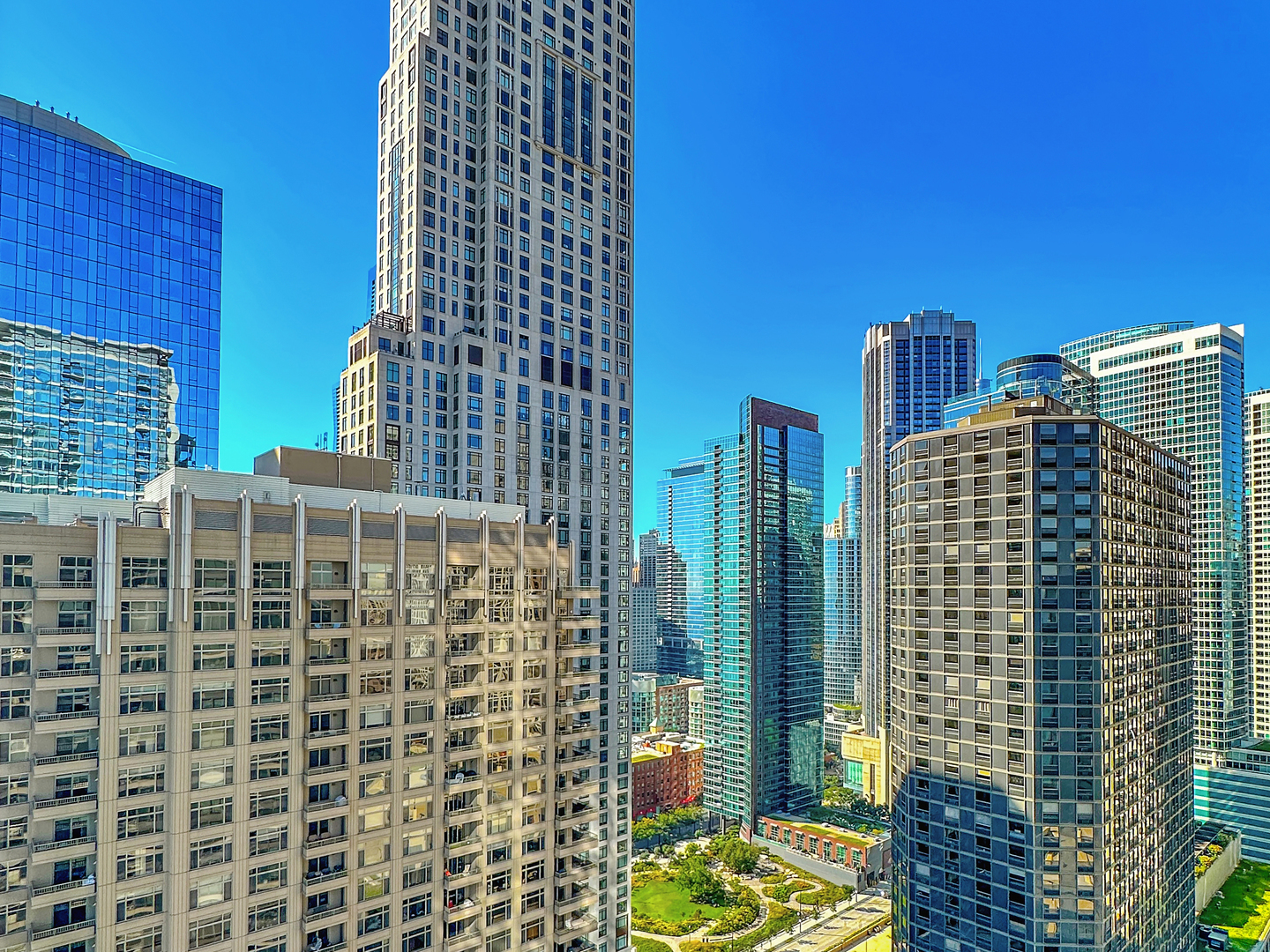 600 N LAKE SHORE Drive Unit: 2712