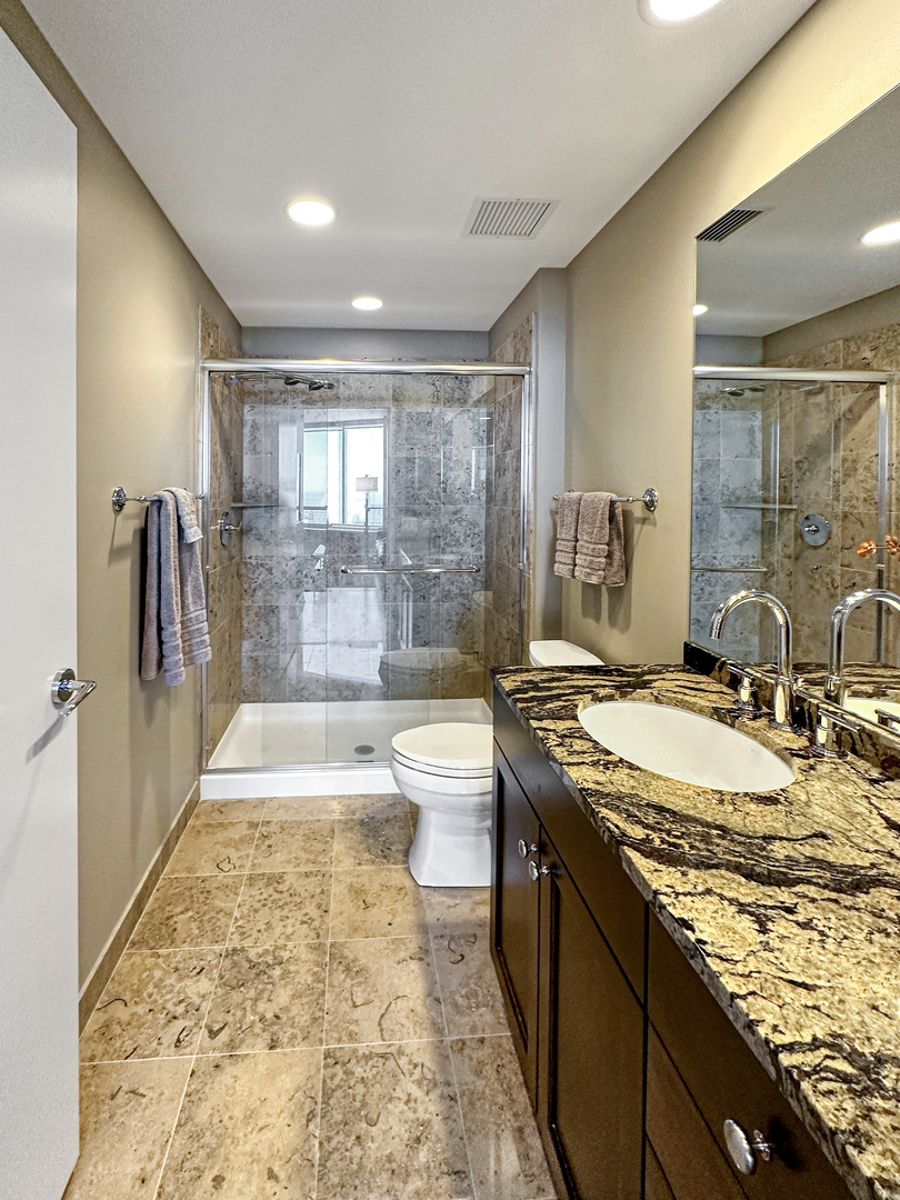 600 N LAKE SHORE Drive Unit: 2712