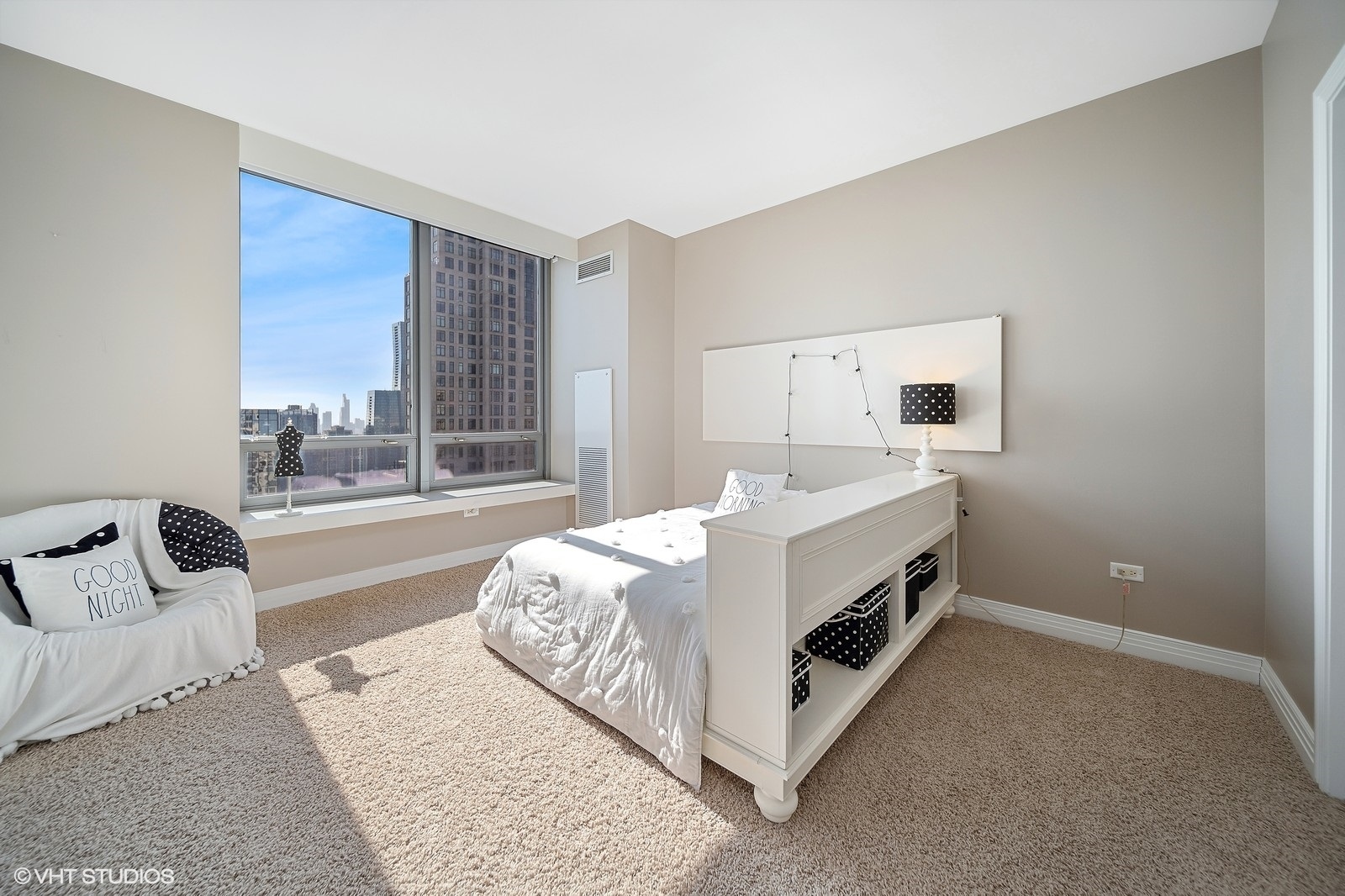 600 N Lake Shore Drive Unit: 4612