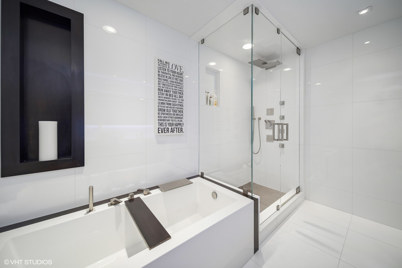 600 N Lake Shore Drive Unit: 4612