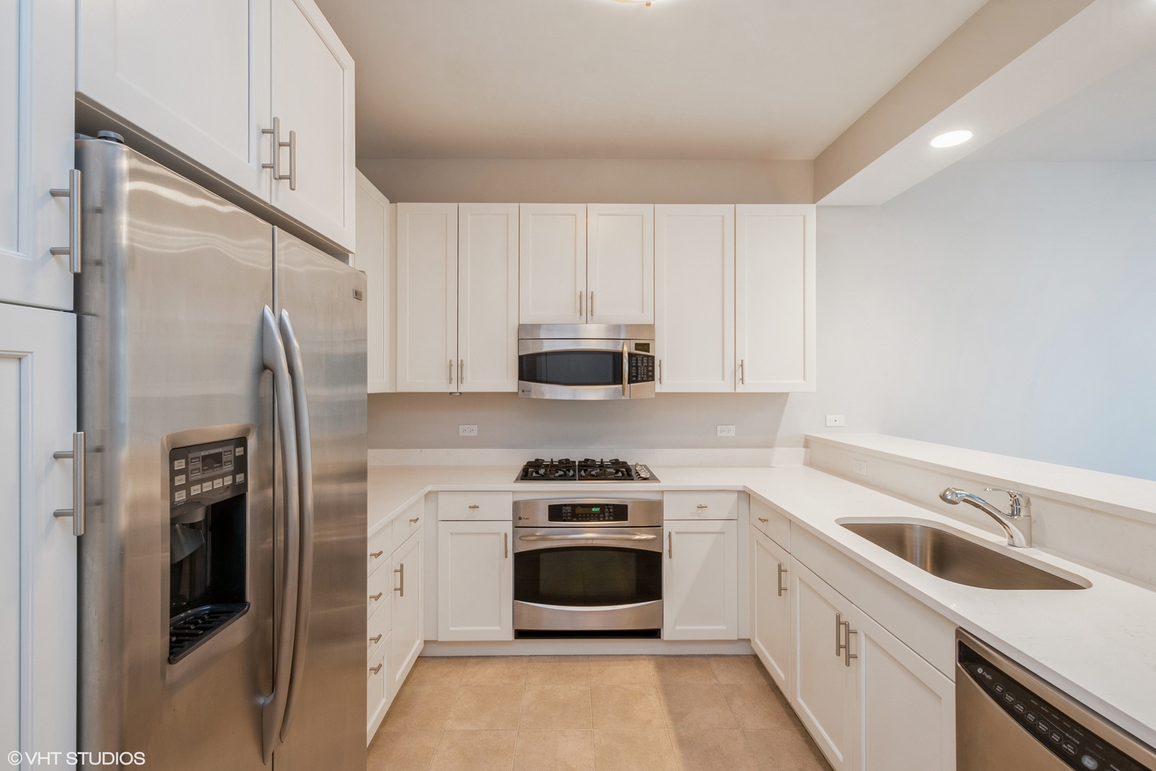 600 N Lake Shore Drive Unit: 2610