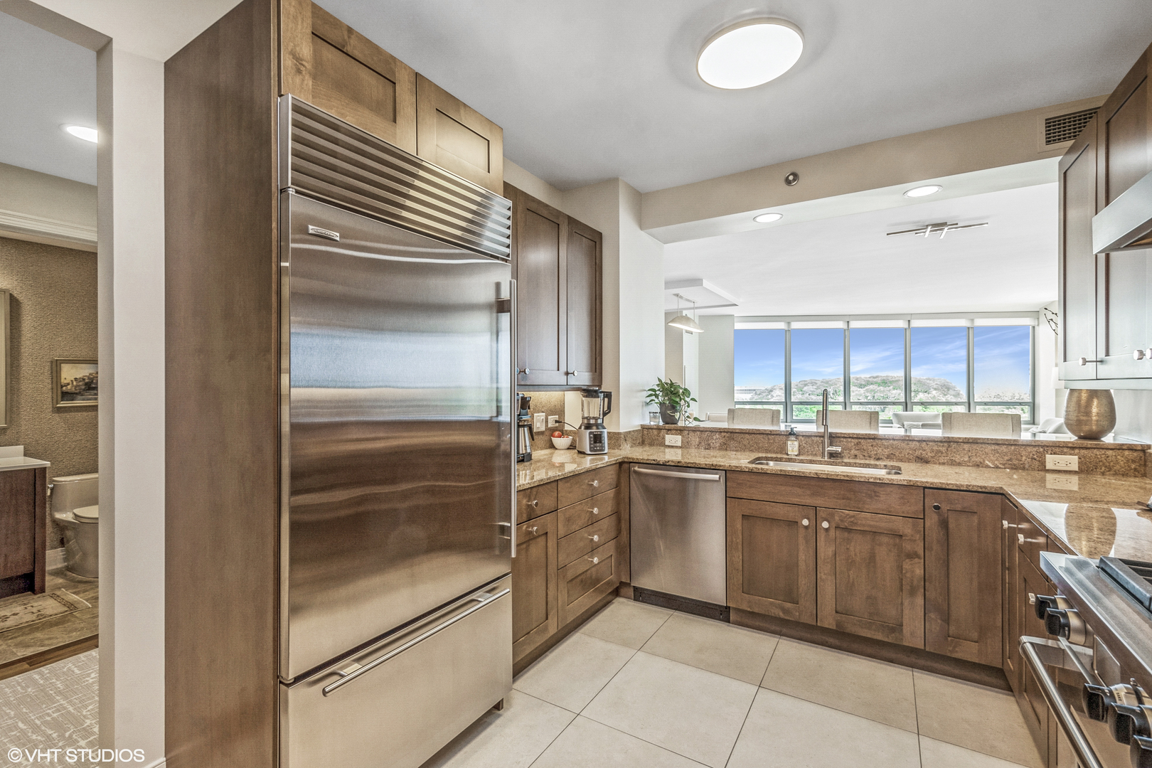 600 N LAKE SHORE Drive Unit: 512