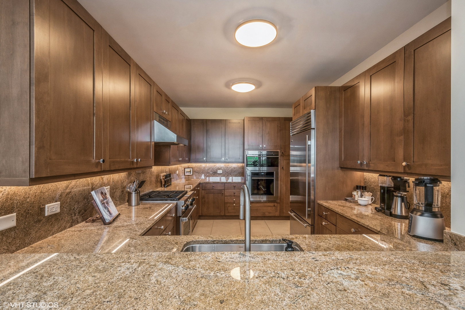 600 N LAKE SHORE Drive Unit: 512