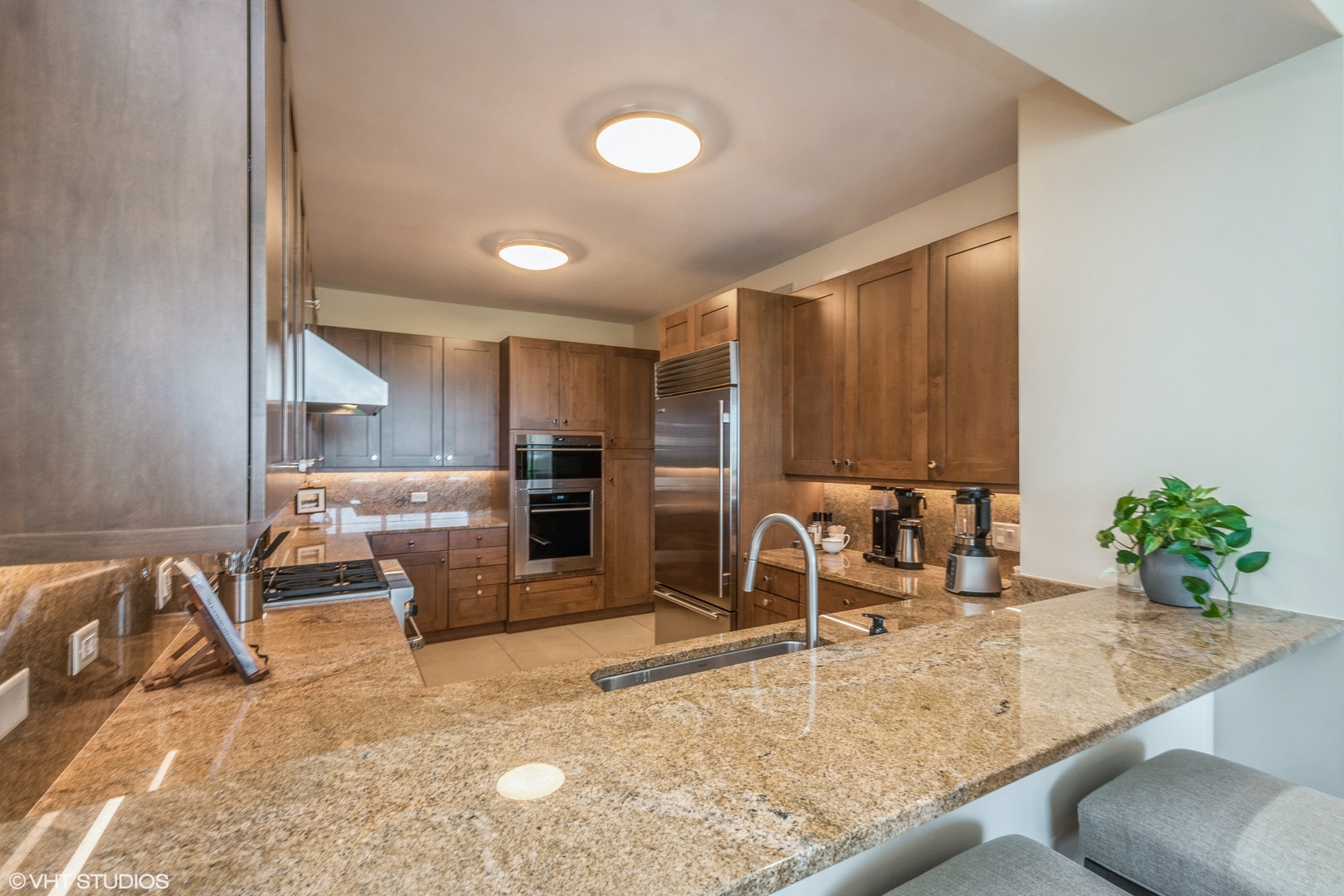 600 N LAKE SHORE Drive Unit: 512