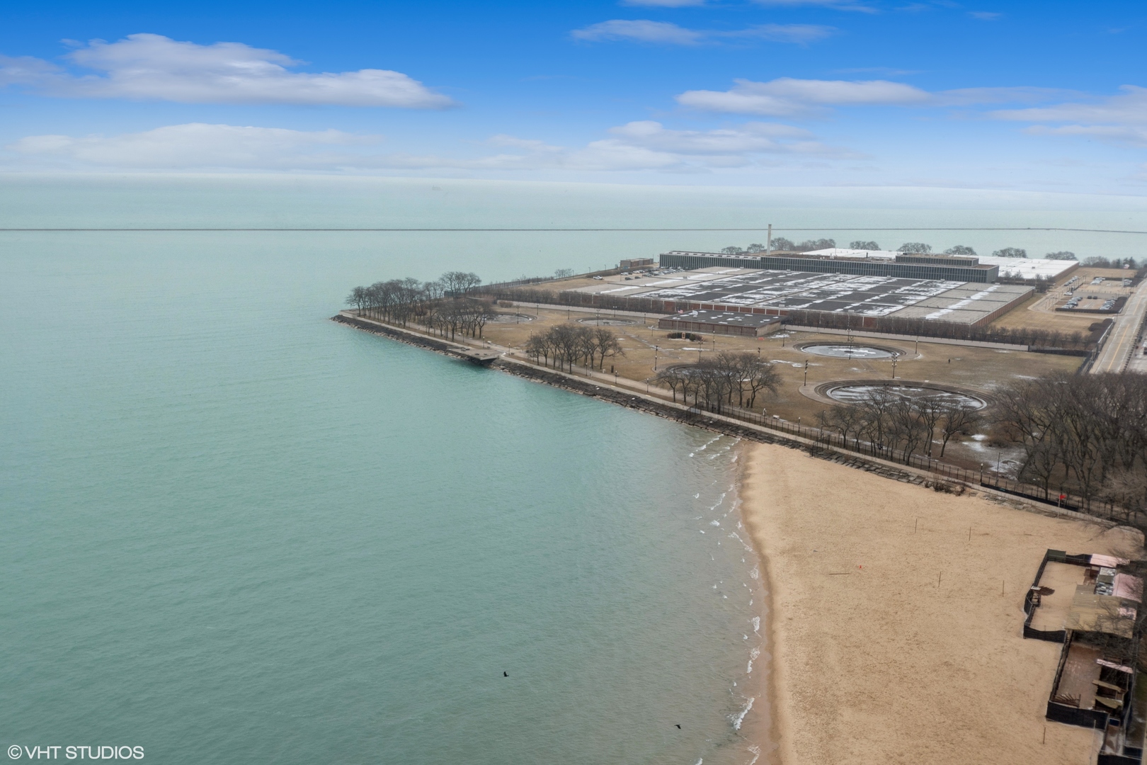 600 N Lake Shore Drive Unit: 2010