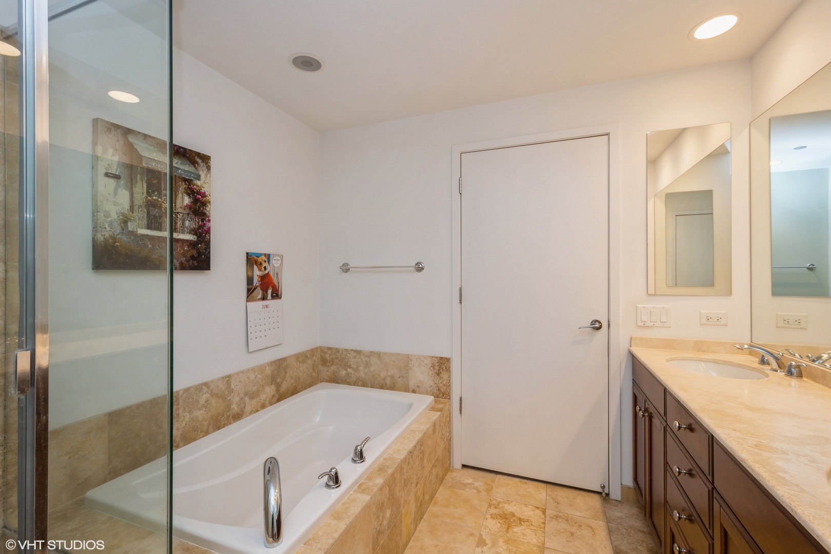600 N Lake Shore Drive Unit: 2203